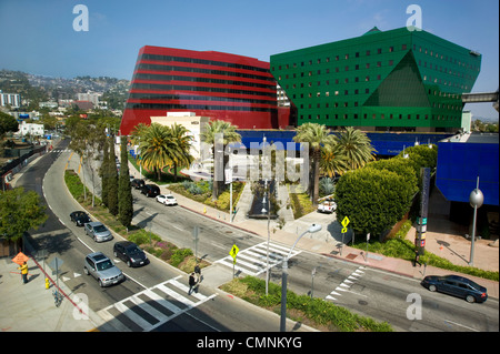 Ansicht des Pacific Design Center und Hollywood Hills aus West Hollywood Stadtbibliothek Stockfoto