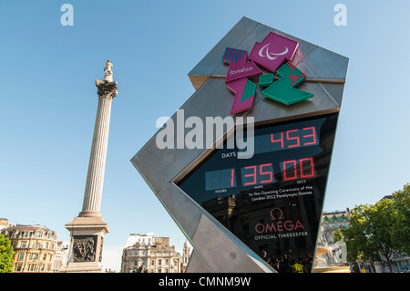 Offizielle Countdown Uhr für die Olympischen Spiele und die Paralympics 2012, die vom 27.Juli bis 9. September laufen wird. Juni 03, 2011 in London, England. Stockfoto