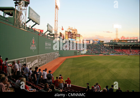 Das grüne Monster (28. September 2007), Fenway Park, Heimat der Boston Red Sox in Boston, Massachusetts, USA. Stockfoto