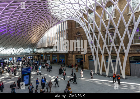 Die neue Buchung Halle am Kings Cross Station, London Stockfoto