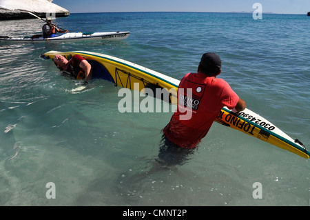 Anleitung beizubringen, wie man ein Seekajak Rollen Sea of Cortez, Loreto Bay National Park, Baja California, Mexiko. Stockfoto