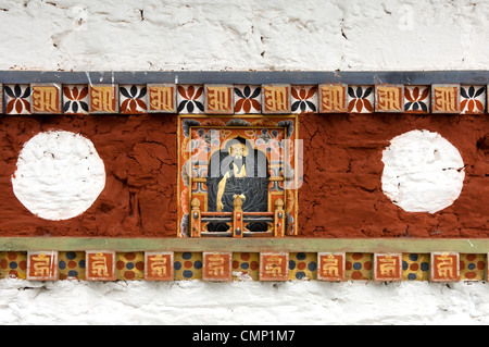 Details zu einer Chorten in der Gedenkstätte des der 108 Druk Wangyal Khangzang Chörten auf dem Dochula Pass, Bhutan Stockfoto