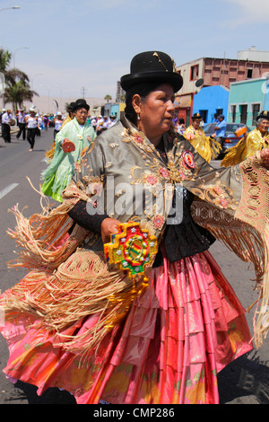 Arica Chile, Avenida Pedro Montt, Carnaval Andino, Karneval der Anden, Parade, Probe, indigene, Aymara-Erbe, traditioneller Folklore-Tanz, Truppe, hispanische Musik Stockfoto