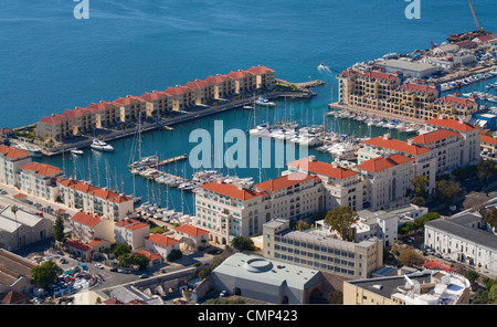 Queensway Quay Marina, Felsen von Gibraltar Stockfoto