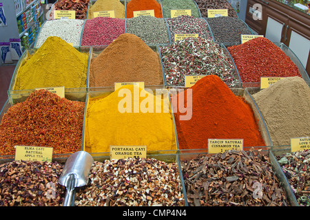 Türkei, Istanbul, Spice Bazaar, türkische Gewürze zum Verkauf Stockfoto