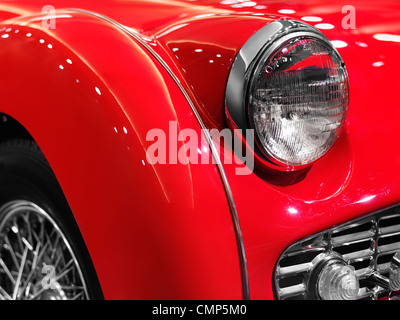 Rot 1959 Triumph TR3A Oldtimer retro-Closeup Details Stockfoto