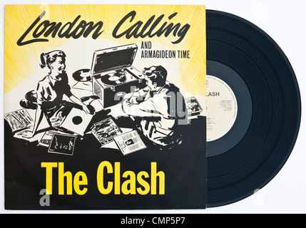 Cover und Vinyl-Schallplatte der CLASH London Calling 12' Single, die 1979 auf CBS Label veröffentlicht wurde Stockfoto