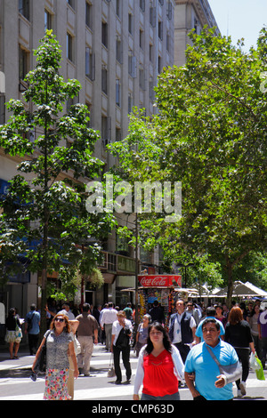 Santiago Chile, Paseo Ahumada, Fußgängerzone, lateinamerikanisch-lateinamerikanische Minderheit von Einwanderern, Erwachsene Erwachsene, Männer, Frauen Stockfoto