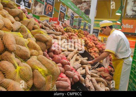 Lima Peru, Barranco District, Avenida Miguel Grau, Shopping Shopper Shop Geschäfte Markt Kauf Verkauf, Geschäft Geschäfte Business-Unternehmen, Metro Supermarkt, Stockfoto