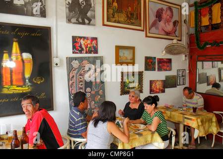 Lima Peru, Barranco District, Calle Colon, Wohngegend, Familie Familien Eltern Eltern Kinder, Restaurant Restaurants Essen Essen Café Stockfoto