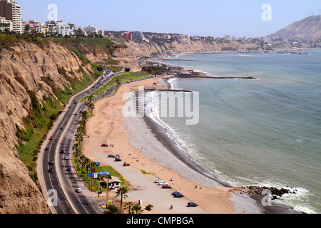 Lima Peru, Miraflores, Malecon de la Reserva, Pazifischer Ozean, Wasser, Aussicht, Küste, Circuito de Playas, Playa las Piedritas, Costa Verde Highway, Küstenklippe, Ove Stockfoto