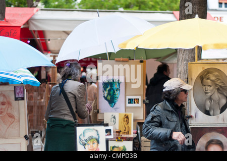 Maler in Place du Tertre, Montmartre, Paris, Frankreich. Stockfoto
