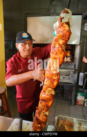 Tacna Peru, Avenida Francisco Bolognesi, El Pollo Pechugon, Restaurant Restaurants Essen Essen Essen Café Cafés, peruanische Küche, Rotisserie, Huhn, geschwärzt, r Stockfoto