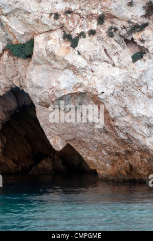 Poseidon griechische Gott des Meeres in Klippen der Insel Zakynthos - Griechenland Stockfoto