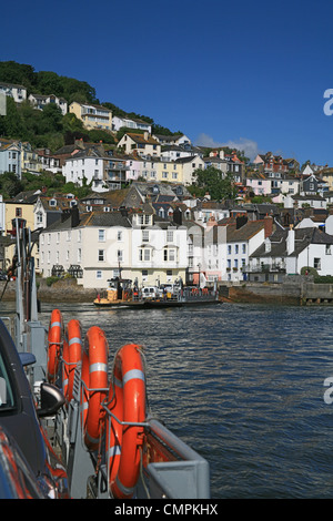 Überqueren die Fluss Dart am Dartmouth auf der unteren Dart-Fähre, Devon, England, Vereinigtes Königreich Stockfoto