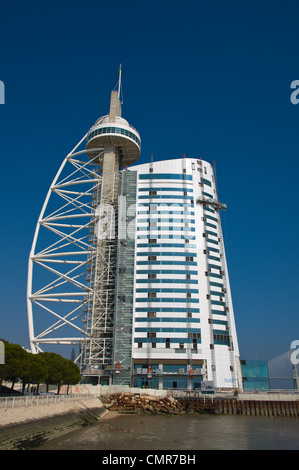 Torre Vasco da Gama Turm mit Erweiterung Hotel Parque Das Nacoes Bereich Park der Nationen Lissabon Portugal Europa Stockfoto