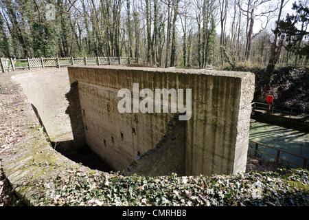 Die stillgelegte Oare Schießpulver arbeitet in Kent Stockfoto