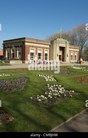 Art-Déco-Café im Stanley Park, Blackpool Stockfoto