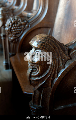 Chor-Stall-Detail in St. Marien Kirche, Adderbury, Oxfordshire, England, UK Stockfoto