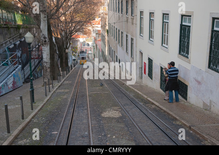 Calcada da Gloria Strasse Bairro Alto Bezirk Lissabon Portugal Mitteleuropa Stockfoto