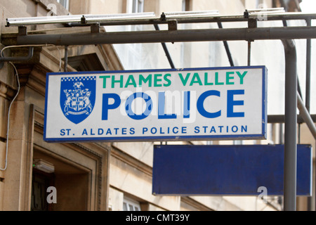 Eine allgemeine Übersicht der Thames Valley Police Station St Aldates in zentrale Oxford Stockfoto