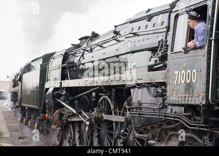 Dampflok zieht einen Personenzug auf der East Lancs Railway bei Heywood Stockfoto