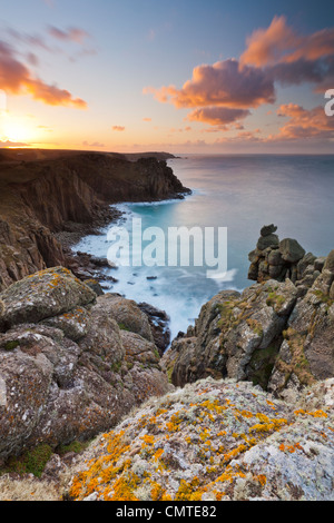 Blick vom Pordenack Punkt in Richtung Carn Boel, Lands End, Cornwall, England, UK, Europa Stockfoto