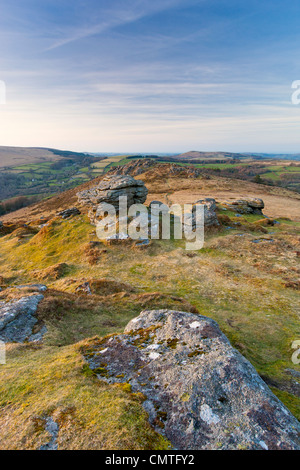 Blick vom Chinkwell Tor in Richtung Honeybag Tor, Dartmoor National Park, Devon, Südwestengland, Europa Stockfoto