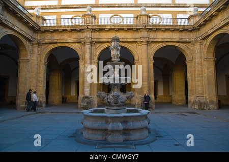 Universität Sevilla-Gebäude in der Calle San Fernando Straße Sevilla Andalusien Spanien Stockfoto