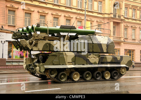 Modernen ballistischen nuklearen Raketen auf Probe der Militärparade in Moskau, Russland С 300 Stockfoto