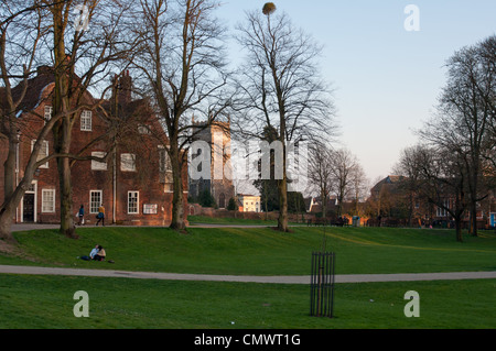 Christchurch Park mit Christchurch Mansion, Ipswich, Suffolk, England. Stockfoto