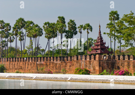 Mandalay Palastmauern, Mandalay, Myanmar Stockfoto