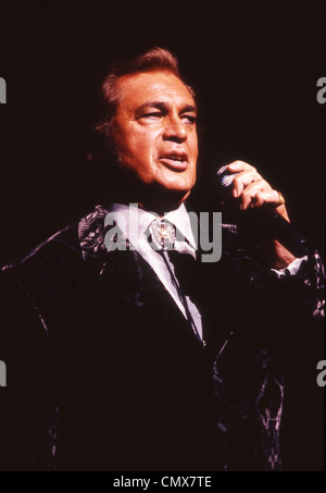 ENGELBERT HUMPERDINCK (Gerry Dorsey) UK-Sänger im Februar 1998. Stockfoto