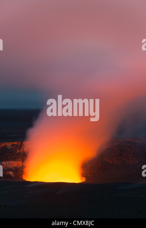 Kilauea Caldera im Hawaii Volcanoes National Park, Big Island, Hawaii Stockfoto