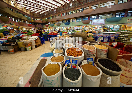 Gewürzläden des Essens Basar von Konya, Türkei Stockfoto