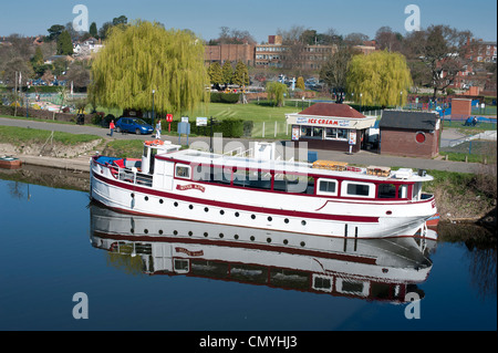 Vergnügungsschiff am Fluss Severn Stourport Worcestershire England Stockfoto