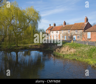 Schöne Ferienhäuser am Burnham Overy, Norfolk, England Stockfoto