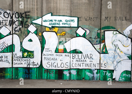 Graffiti auf der Trennwand in Jerusalem auf der palästinensischen Seite Stockfoto