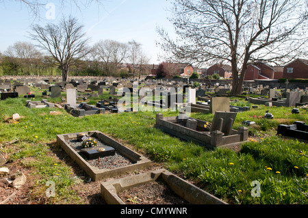 Friedhof; St.-Marien Kirche, Kippax Stockfoto