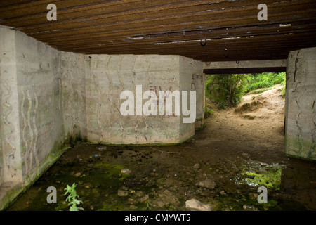 Deutsche Bunker WN62 mit Blick auf Omaha Beach angegriffen durch die amerikanischen Truppen in der Normandie am D-Day Stockfoto