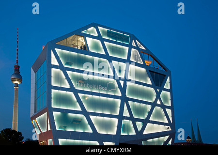 Humboldt-Box, Burg Quadrat, Fernsehturm, Unter Den Linden, Berlin-Mitte, Berlin, Deutschland Stockfoto