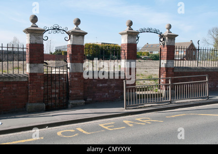 Ashtree Schule, Kippax, nach Abriss Stockfoto