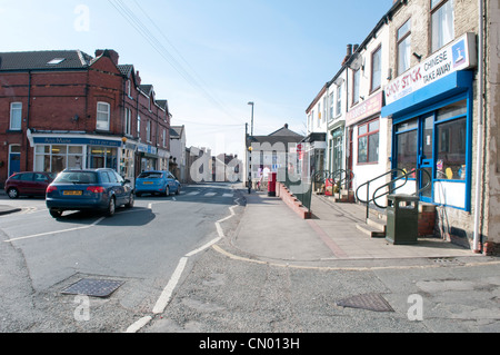 Geschäfte und Geschäftsräume; High Street, Kippax Stockfoto