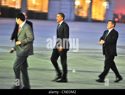 Air Force One Taxi in einer Start- und Landebahn hier nach der Landung am Osan Flughafen, Republik Korea, 25. März 2012. Osan Flughafen war der erste Stopp der Präsident während seiner Tour durch Korea. Stockfoto