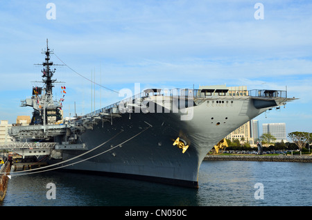 Flugzeugträger USS Midway angedockt am Hafen. San Diego, Kalifornien, USA. Stockfoto