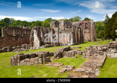 UK, Cumbria, Barrow in Furness, Furness Abbey Ruinen des ehemaligen Zisterzienserklosters Stockfoto