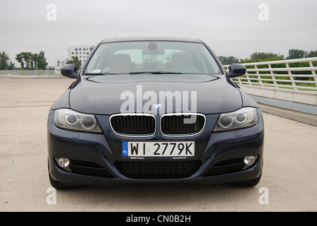 BMW 320d Efficient Dynamics - meine 2005 (FL 2009) - Premium-deutsche obere Mittelklasse Auto (Teil D) - auf dem Parkplatz Stockfoto