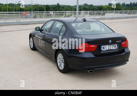 BMW 320d Efficient Dynamics - meine 2005 (FL 2009) - Premium-deutsche obere Mittelklasse Auto (Teil D) - auf dem Parkplatz Stockfoto