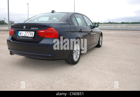 BMW 320d Efficient Dynamics - meine 2005 (FL 2009) - Premium-deutsche obere Mittelklasse Auto (Teil D) - auf dem Parkplatz Stockfoto