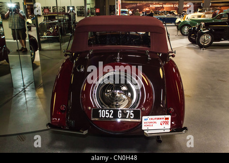 1939 Delage D8-120 Cabriolet im Mullin Museum in Oxnard, Kalifornien Stockfoto